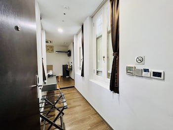 Bliss Hotel Singapore