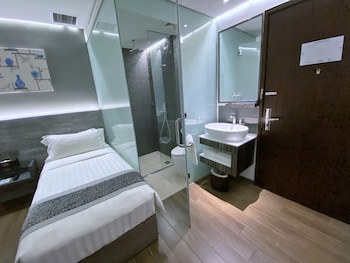 Bliss Hotel Singapore