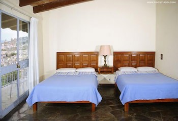 Hotel De La Borda