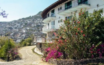 Hotel De La Borda