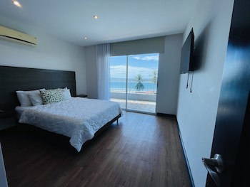 Puerto Azul Boutique Resort & Marina