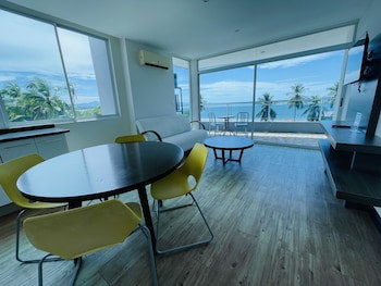 Puerto Azul Boutique Resort & Marina