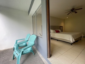 Puerto Azul Boutique Resort & Marina