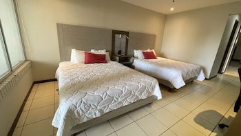 Puerto Azul Boutique Resort & Marina