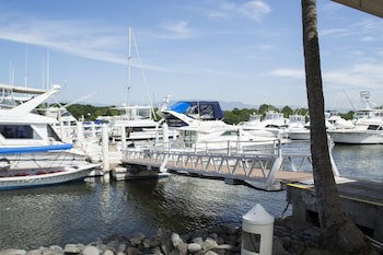 Puerto Azul Boutique Resort & Marina
