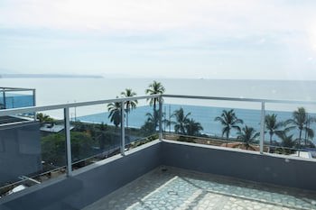 Puerto Azul Boutique Resort & Marina