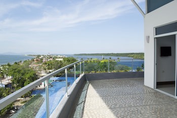 Puerto Azul Boutique Resort & Marina