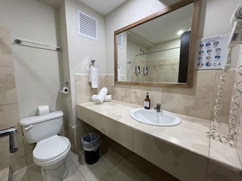 Puerto Azul Boutique Resort & Marina