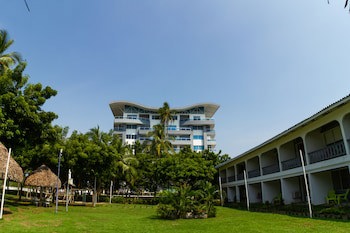 Puerto Azul Boutique Resort & Marina