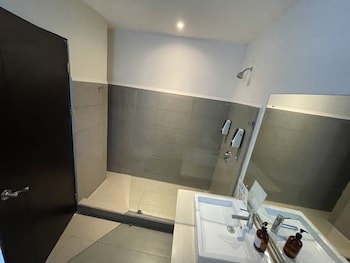 Puerto Azul Boutique Resort & Marina