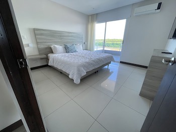 Puerto Azul Boutique Resort & Marina