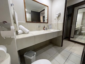 Puerto Azul Boutique Resort & Marina