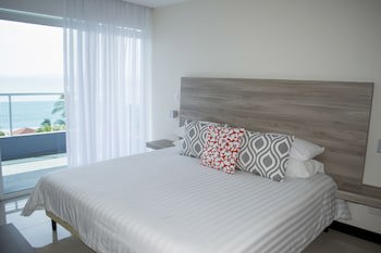 Puerto Azul Boutique Resort & Marina