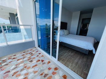 Puerto Azul Boutique Resort & Marina