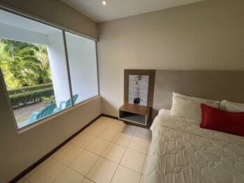 Puerto Azul Boutique Resort & Marina