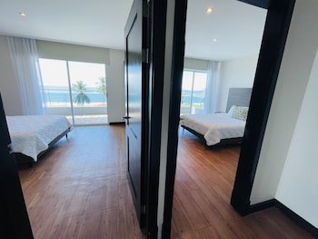 Puerto Azul Boutique Resort & Marina