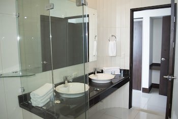 Puerto Azul Boutique Resort & Marina