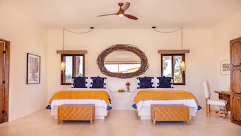 Villa Santa Cruz