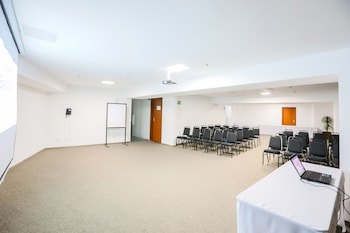 San Diego Suites Governador Valadares