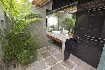 Bayshore Villas Candi Dasa