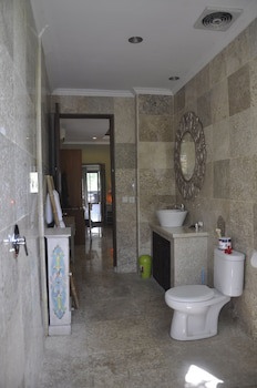 Bayshore Villas Candi Dasa