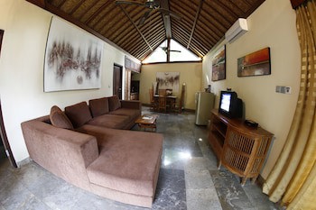 Bayshore Villas Candi Dasa