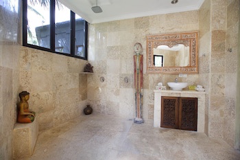 Bayshore Villas Candi Dasa