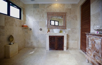 Bayshore Villas Candi Dasa