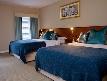 Charlemont Arms Hotel