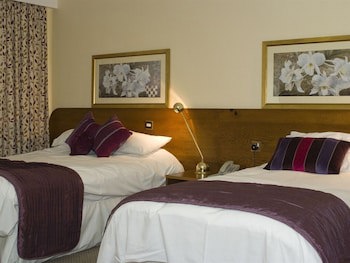 Charlemont Arms Hotel