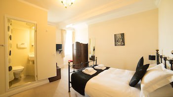 Camelot Castle Hotel