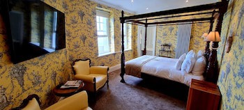 Camelot Castle Hotel