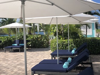 Dolphin Cove - Adults Only