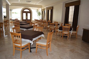 Best Western Centro Cadereyta