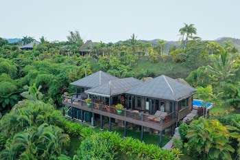 Emaho Sekawa Resort