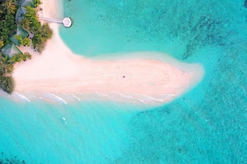 Eriyadu Island Resort