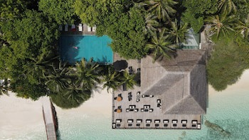 Eriyadu Island Resort