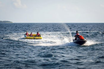 Eriyadu Island Resort