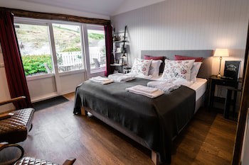 Frost And Fire Boutique Hotel