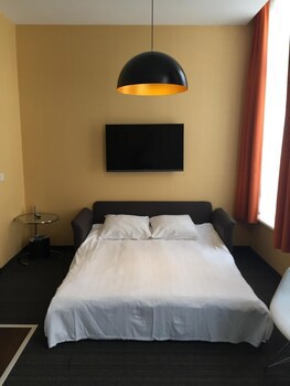 Golden Mansion Aparthotel