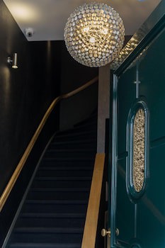 Golden Mansion Aparthotel