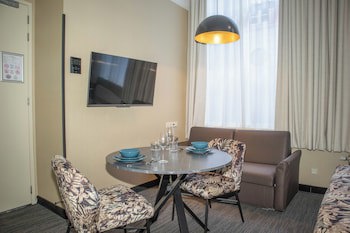 Golden Mansion Aparthotel