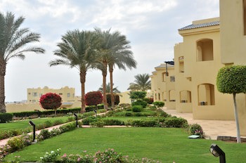 Grand Oasis Resort