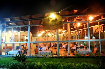 Grand Oasis Resort