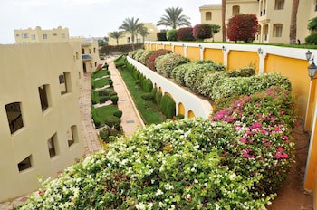 Grand Oasis Resort