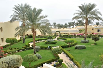 Grand Oasis Resort