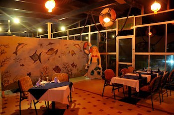 Grand Oasis Resort