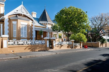 Ashanti Guest House Gardens