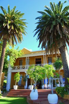 Ashanti Lodge Backpackers Gardens