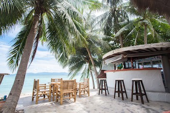 B52 Beach Resort